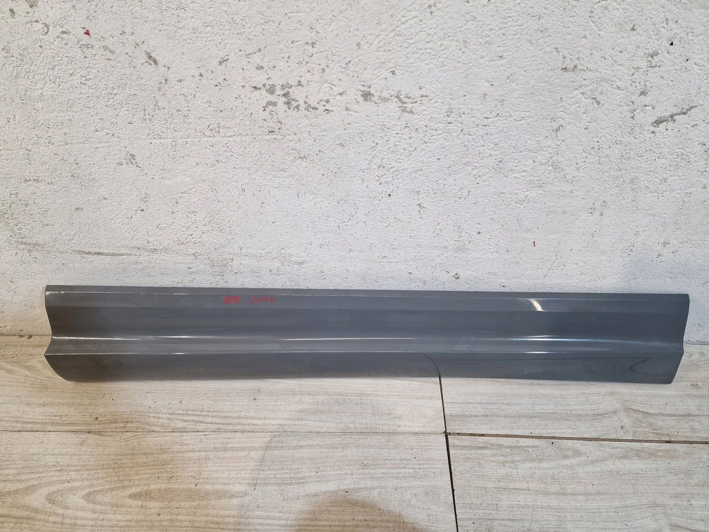 фото №1, Audi q8 rsq8 4m8 молдинг двері передня права