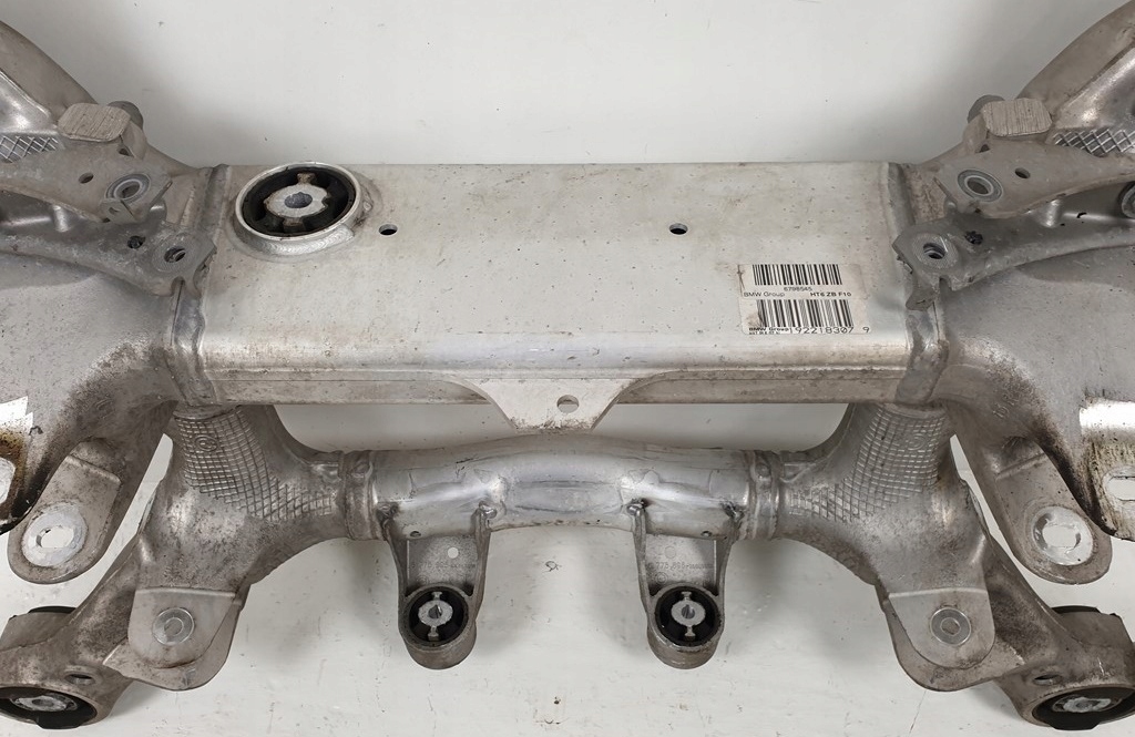 Підрамник підрамник балка поперечина задня bmw 5 lci f10 f11 в Україні