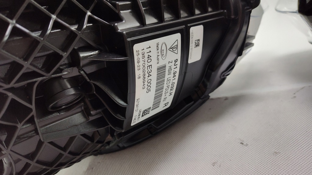 фото №12, Porsche taycan full led лівий правий фара лампа ліва права 9j1