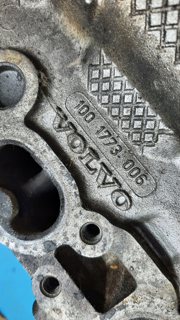 фото №8, Головка двигуна 1001773006 volvo s60 v70 2.4b