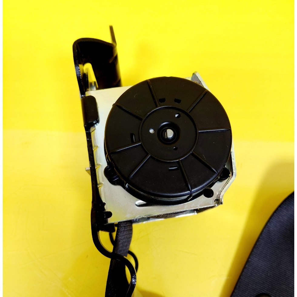 Ремень безопасности правая  перед mini one cooper clubman r55 608354700c nr163 с Разборки