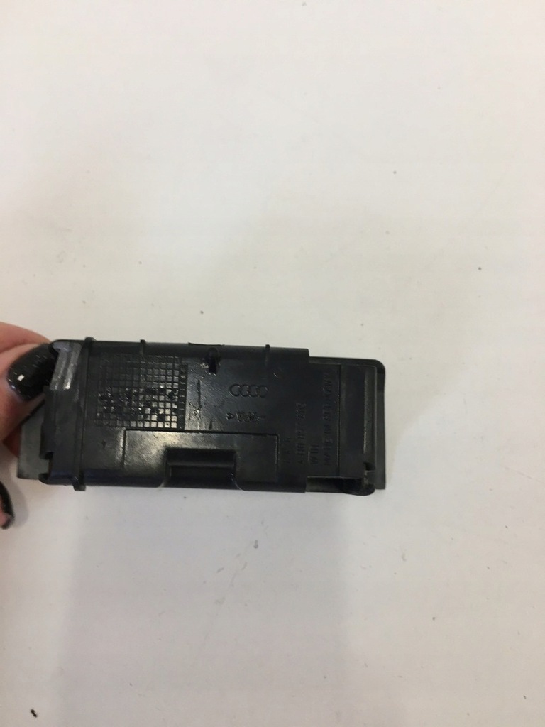 фото №6, Пепельница вкладыш audi a6 c5 4b0857405