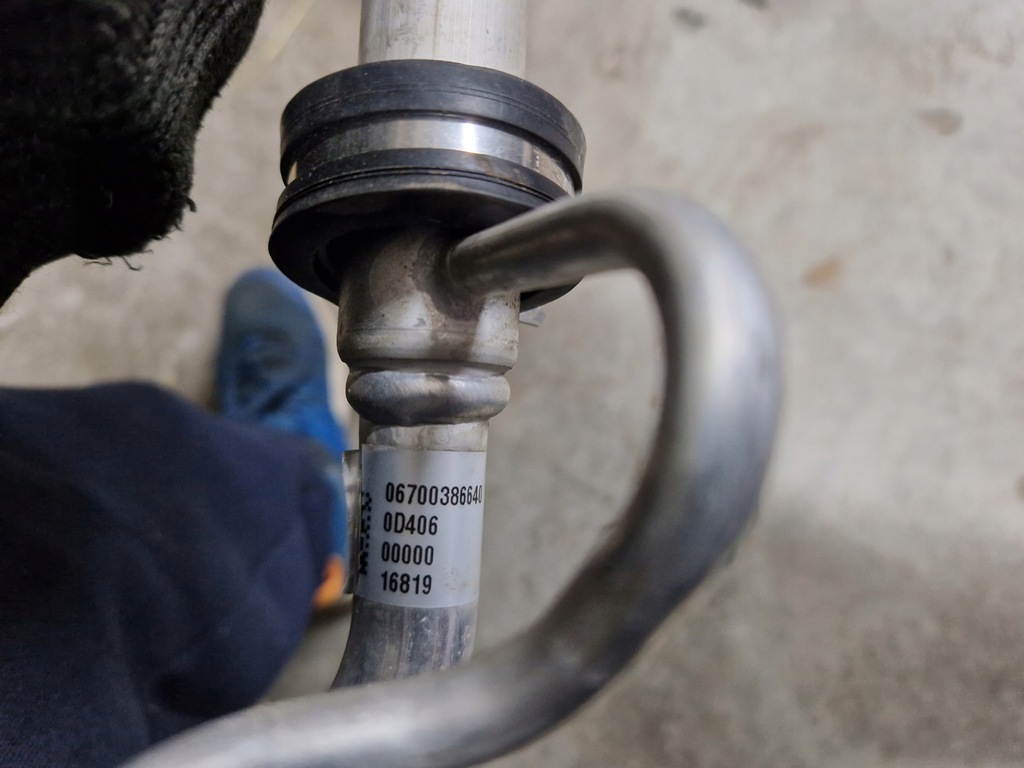 фото №6, Maserati levante шланг wąż кондиціонера