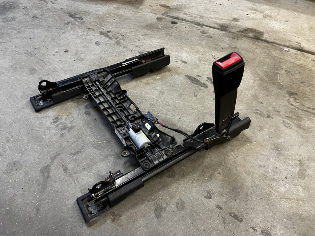 фото №1, Рейки кліпса пряжка поперечина безпеки сидіння перед правий ford fusion usa