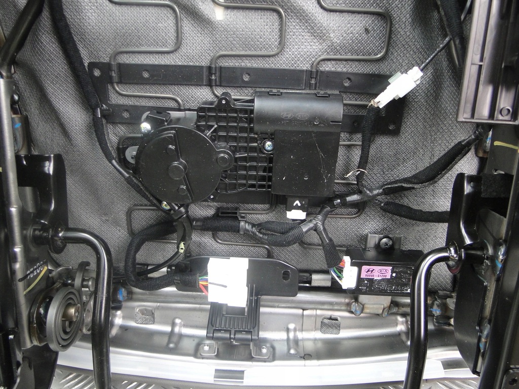 фото №9, Сиденья кожа hyundai santa fe 22r 7-osób вентиляция,