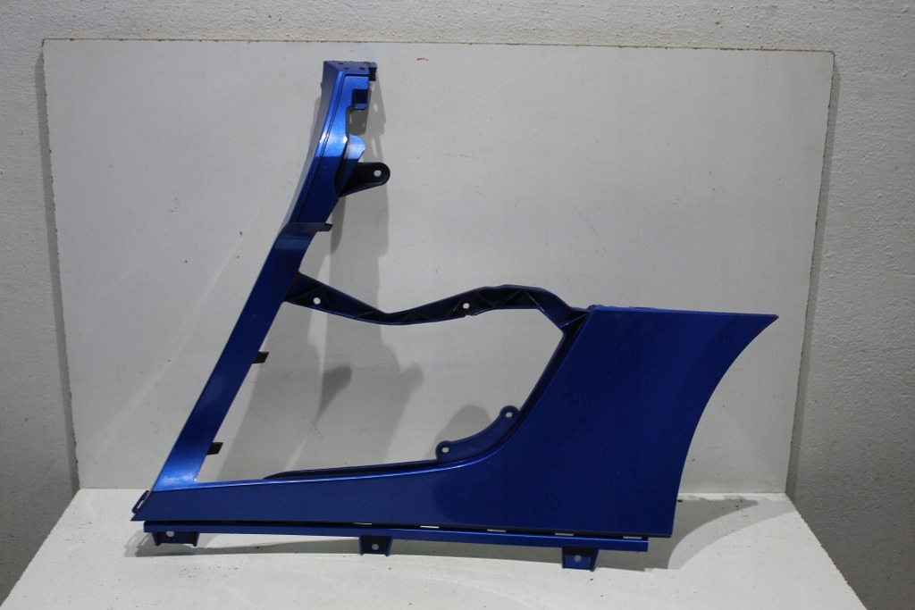 фото №10, Audi r8 420 накладка обшивка впуск крила задня lew