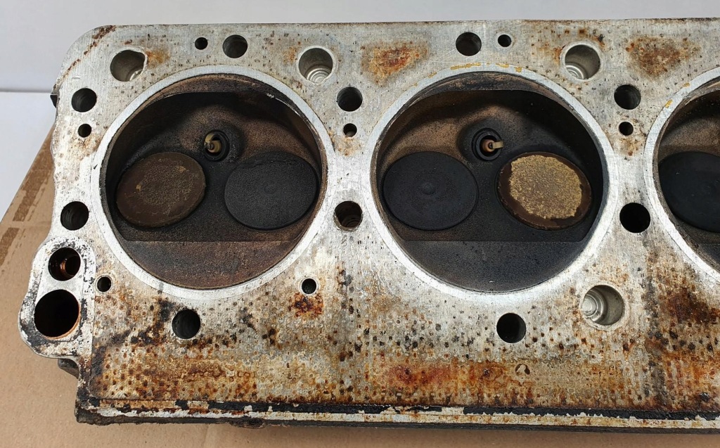 Головка двигуна mercedes w126 3.8 v8 r1160163301 Доставка