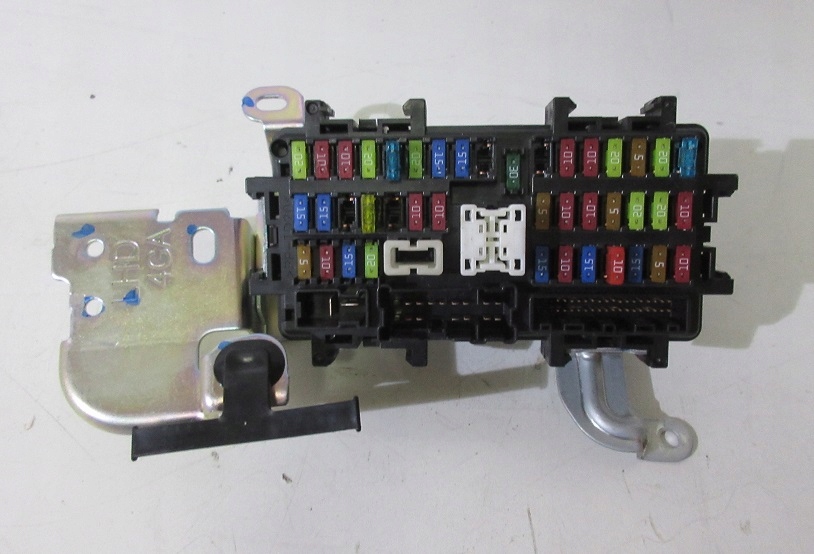 фото №1, Коробка предохранителей infiniti q50 2.0 t