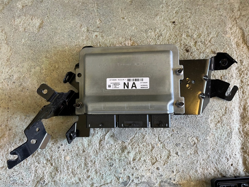 фото №1, Renault clio v - бортовий комп'ютер 237103620s