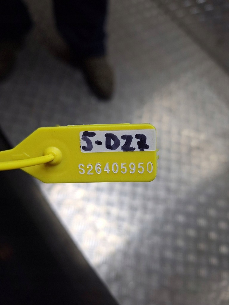 Дверей ліве перед alfa romeo giulietta комплектна Недорого