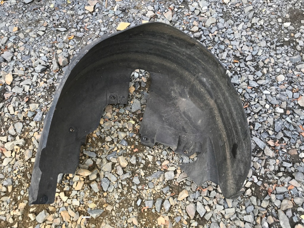 фото №1, Подкрылок левый задняя audi a8 d2 4d0810171a