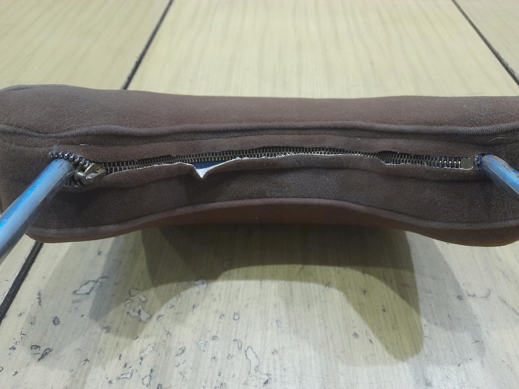 фото №8, Fiat 125p подголовник сиденье оригинал новый !