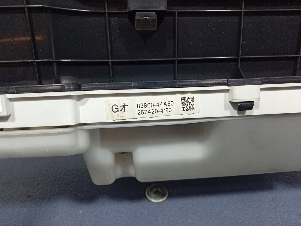 фото №7, Avensis verso 01- 2.0 d-4d счетчик приборы eu 83800-44a50