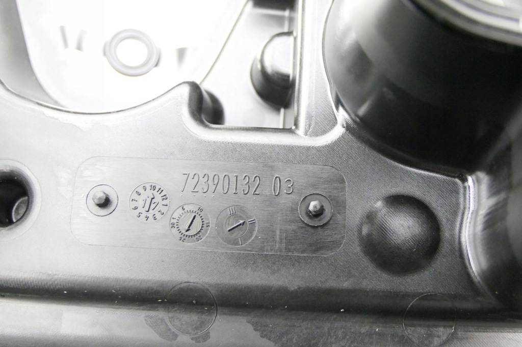 фото №8, Кришка клапанів bmw f55 f56 f60 1.5 8631744