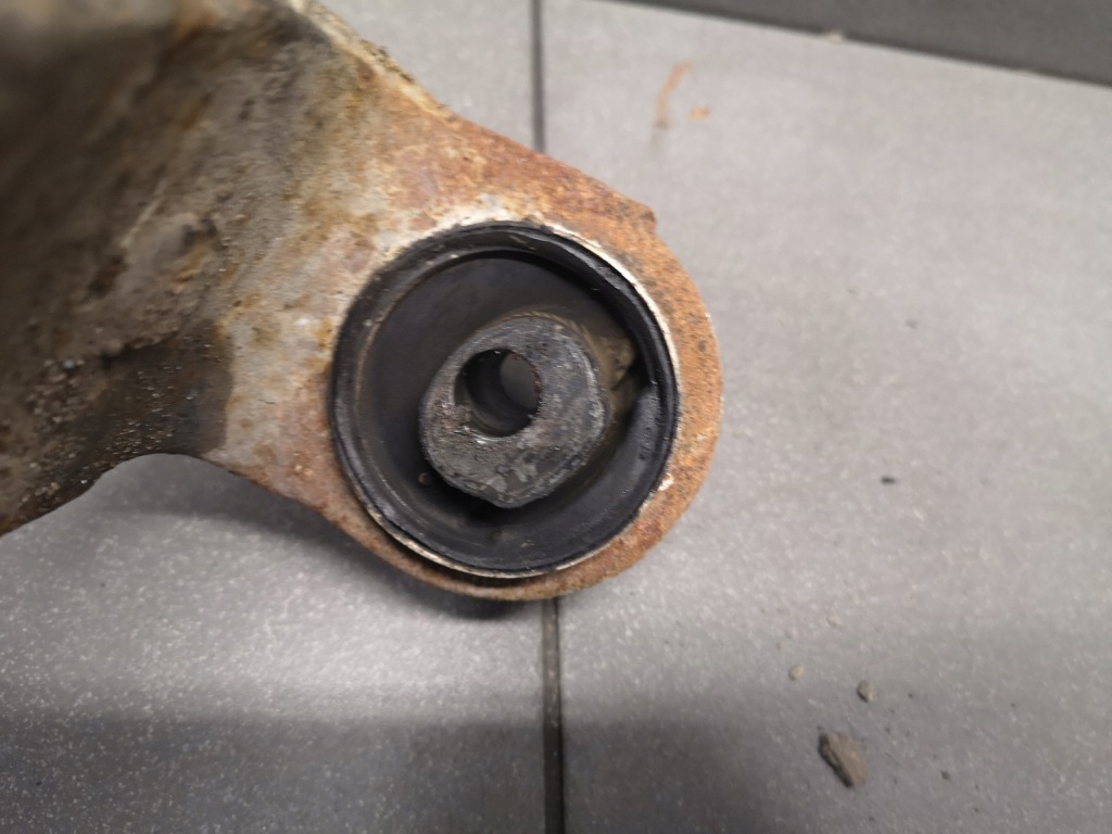 фото №6, Важіль лівий перед vw touareg 7l0407153b