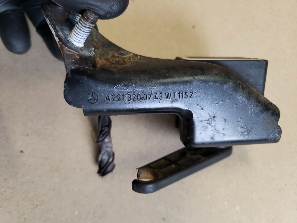 фото №9, Датчик вирівнювання кронштейн задня mercedes s w221 оригінальний номер eu