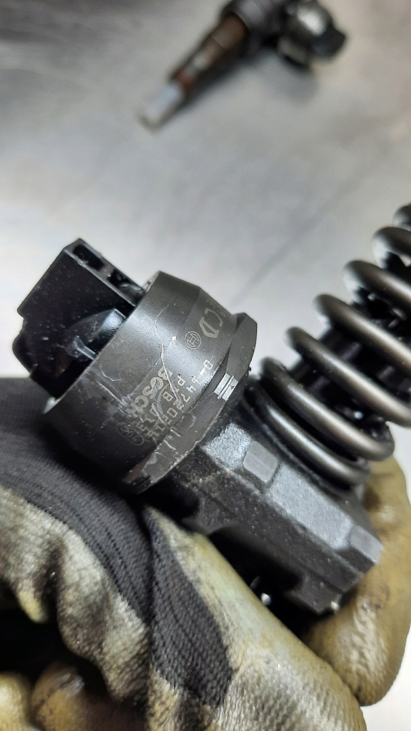 фото №8, Pompwtryskiwacze комплект 038130073ba 0414720216 skoda superb 1.9 tdi