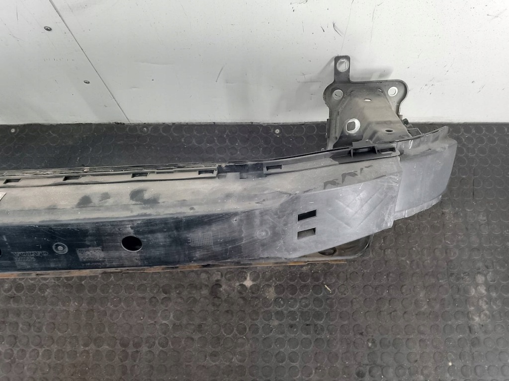 Балка pod бампер перед volvo v50 30655896 30655876 1.6 d Киев