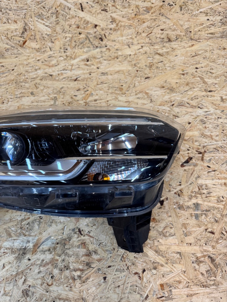 фото №3, Комплектна лампа права правий перед передня renault kadjar 260104607r
