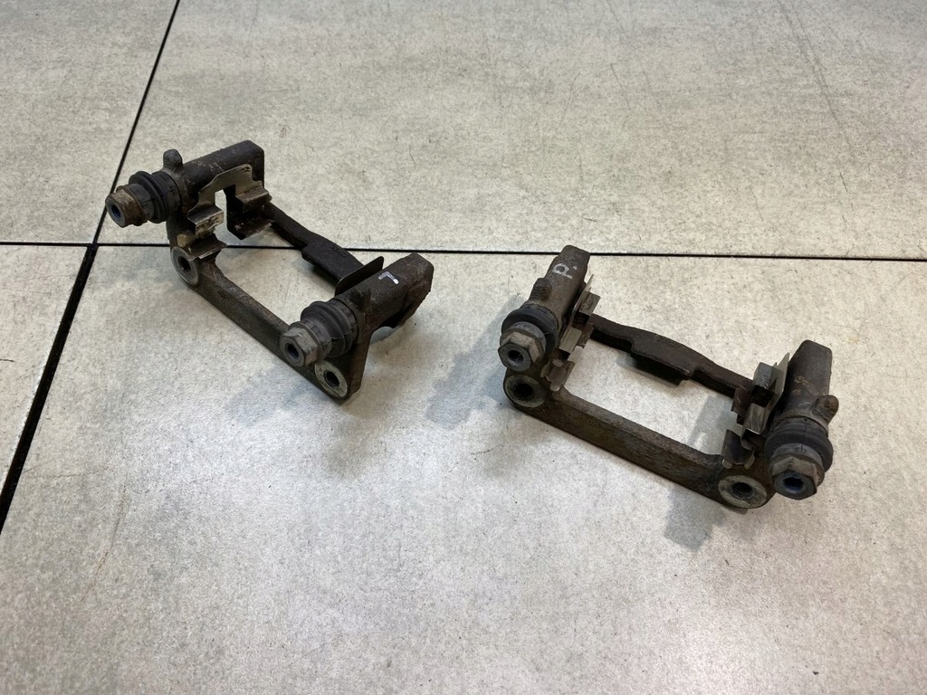 фото №1, Скоба суппорт задняя mercedes w169 2.0 cdi