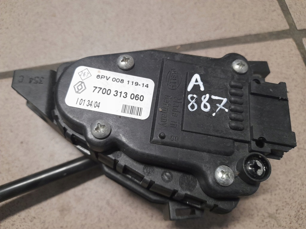 фото №1, Потенціометр газу 8200699691 renault clio ii