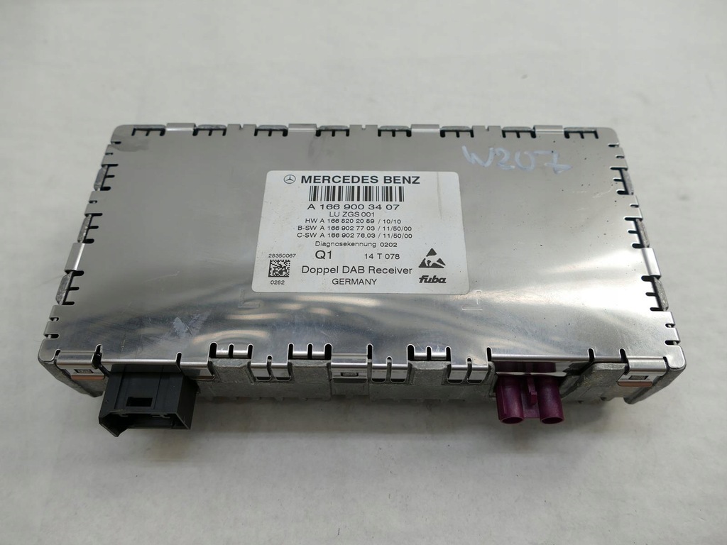 фото №1, Mercedes w207 w212 усилитель радио тюнер a1669003407