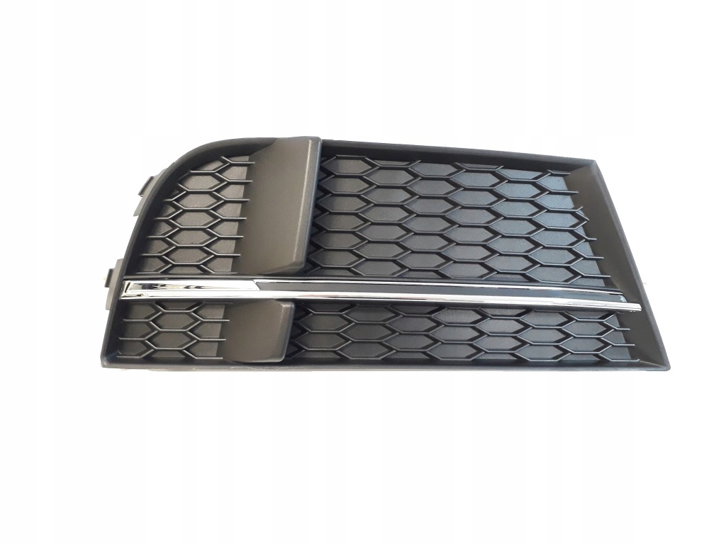 Решітка решітка  бампера audi a3 8v рестайлінг  s-line 16-19r ліва чорна Недорого