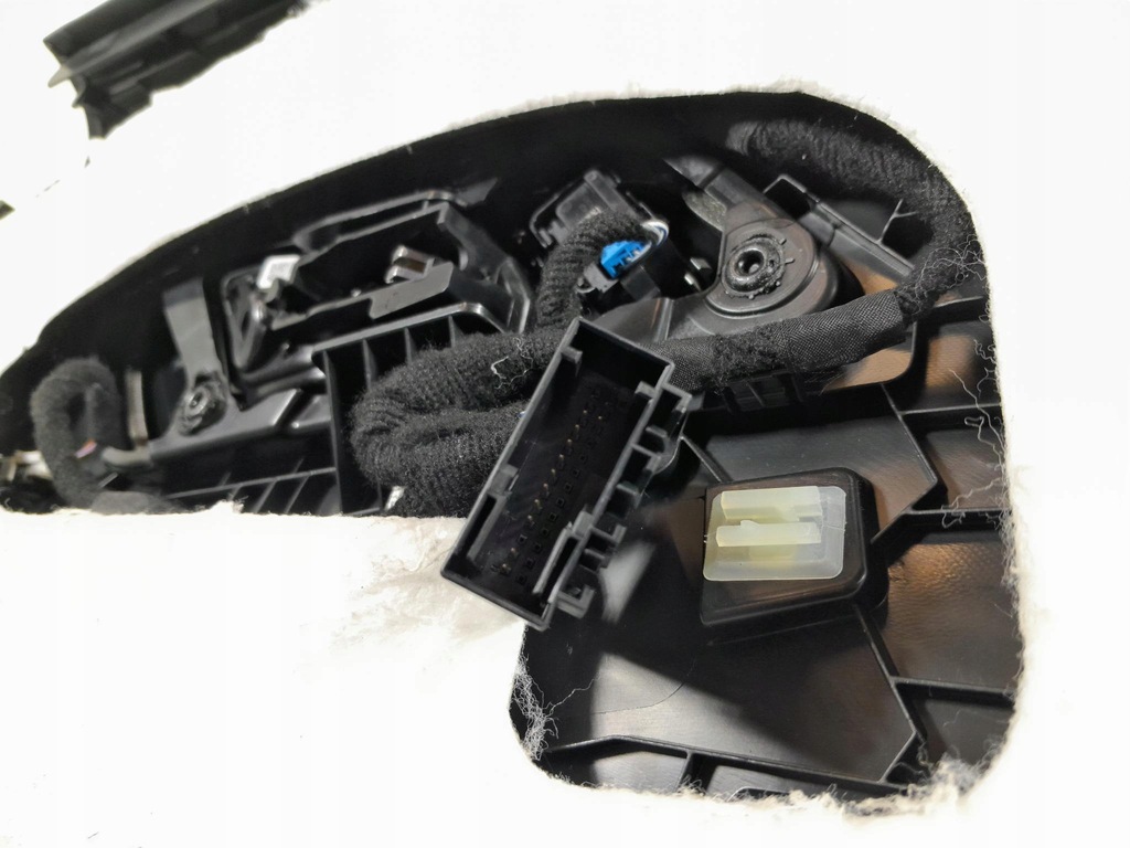 фото №7, Bmw 3 g20 g21 оббивка двері перед ліва mpakiet