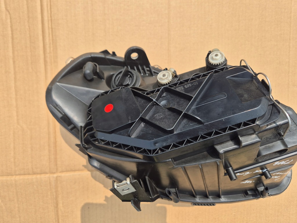 фото №8, Lancia ypsilon musa ліва лампа. 2003-2006.hella.