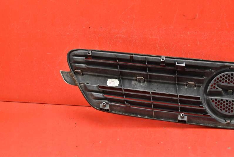 фото №5, Решітка радіатора решітка радіатора czarna 13117843 opel meriva a 02-06