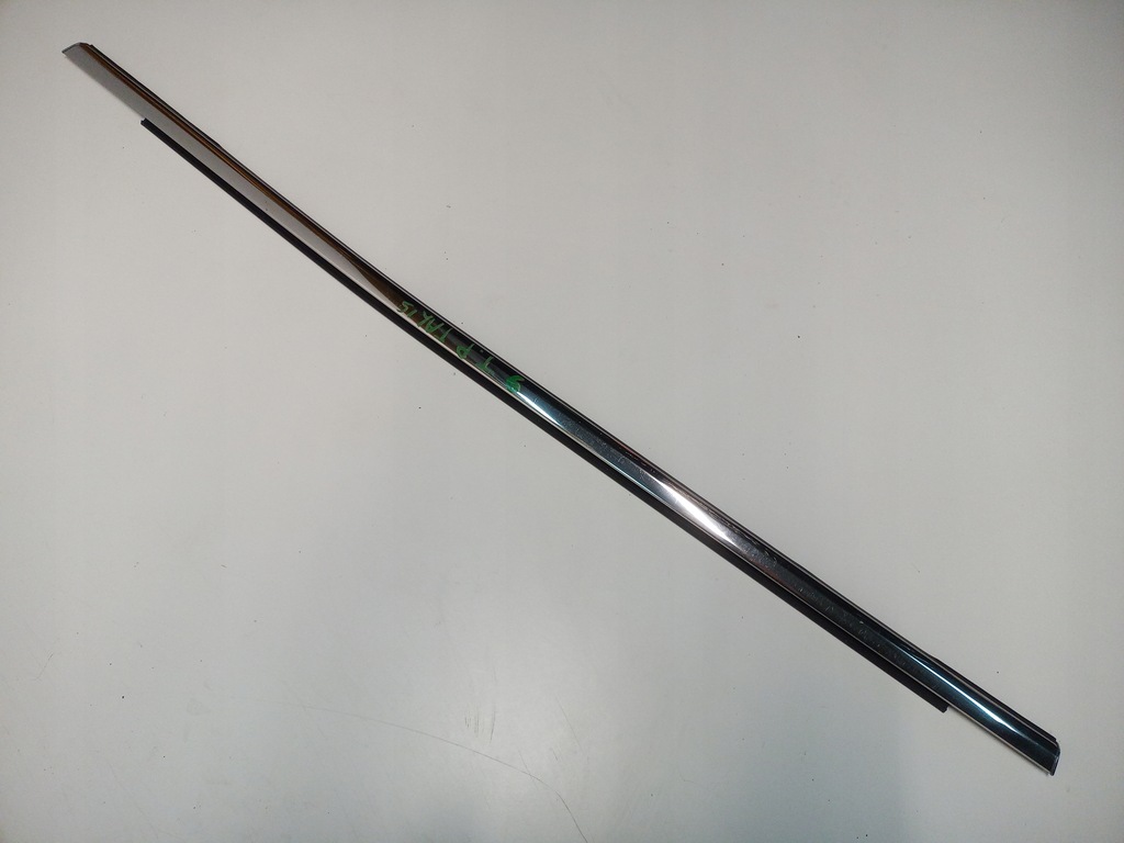 фото №1, Молдинг уплотнитель правый задняя хром renault talisman kombi sedan