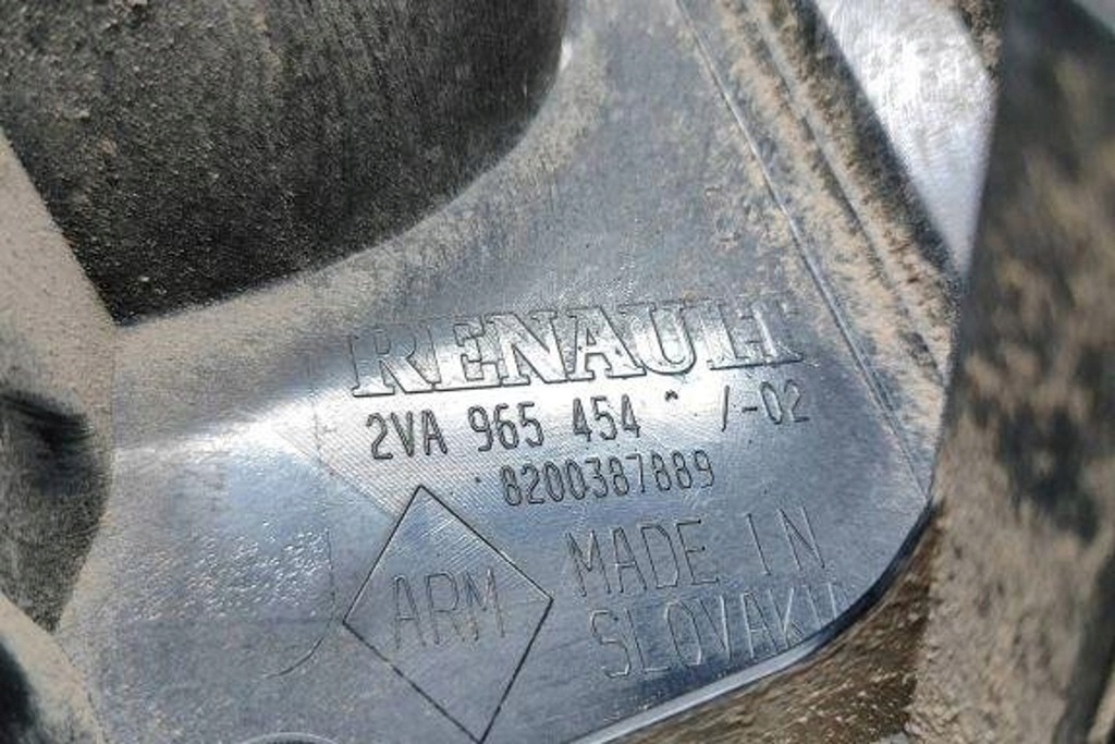 фото №10, Лампа правая задняя renault twingo ii cn0_ 8200387889 1.5l дизель 62kw 2010