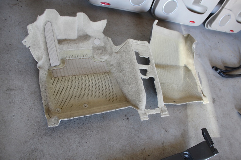 фото №1, Renault espace iv перед светлый коврик обшивка