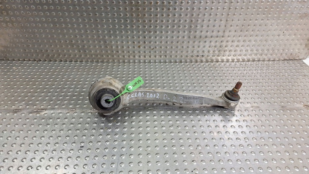 фото №1, Рычаг правый перед 20305 mercedes c w203 clk w209 slk r171