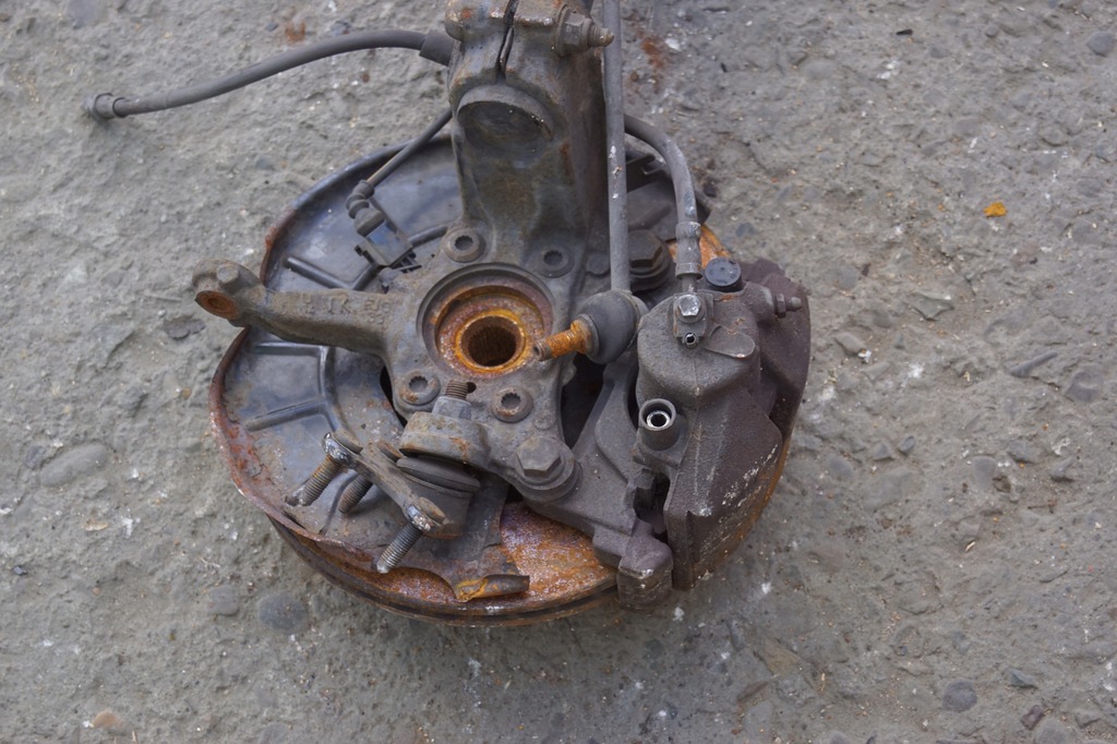 фото №9, Поворотный кулак левый перед skoda superb ii lift 1.6 tdi