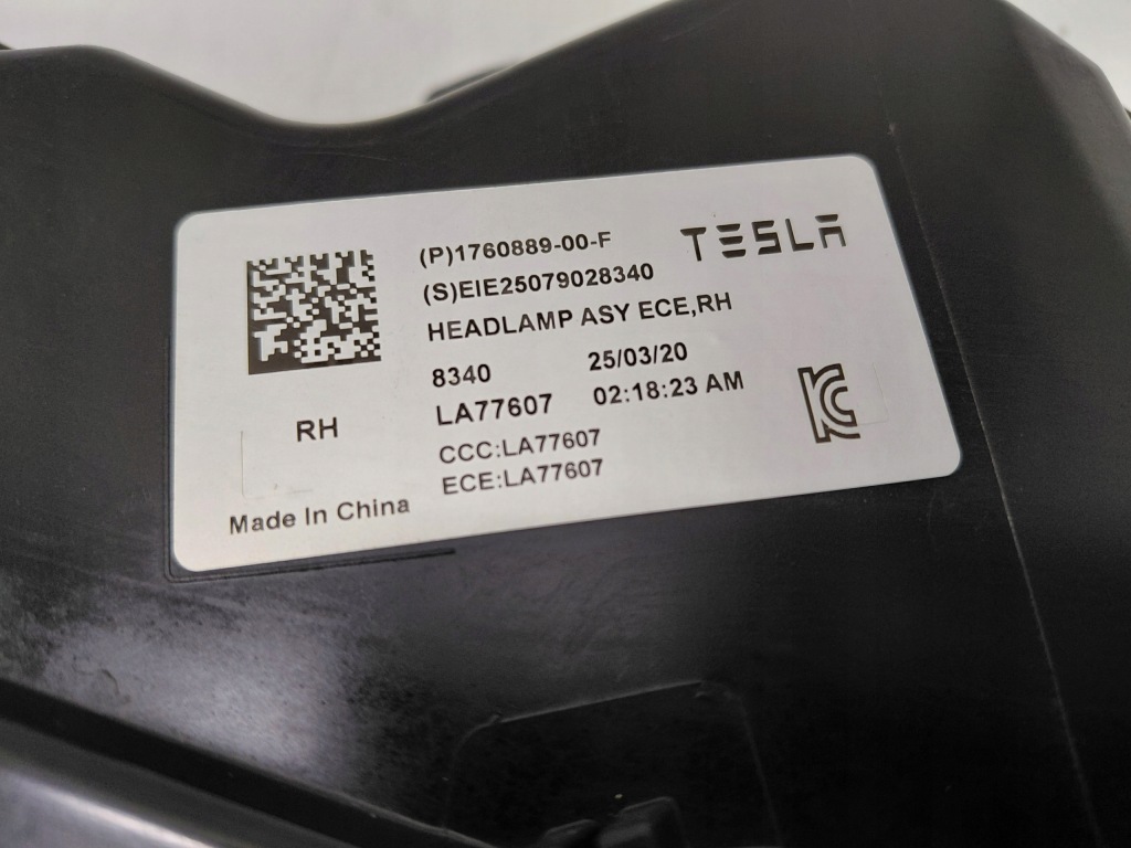 Tesla model 3 2 23- full led фара правый Доставка