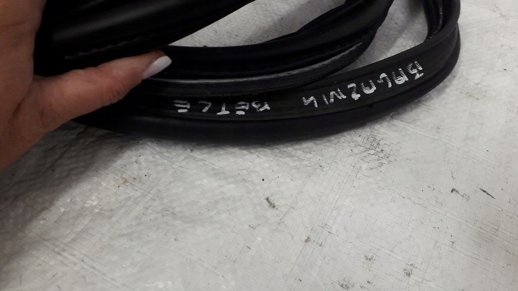 фото №7, Vw new beetle 1998-2005 прокладка крышки багажника