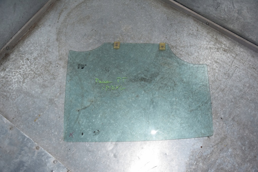 фото №1, Dacia spring стекло дверь правый задняя