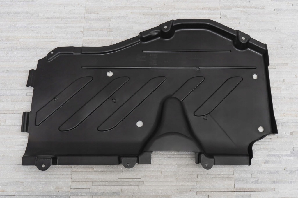 Mercedes gle w167 2019+ накладка подвеска задняя левая a1676808403 с Разборки