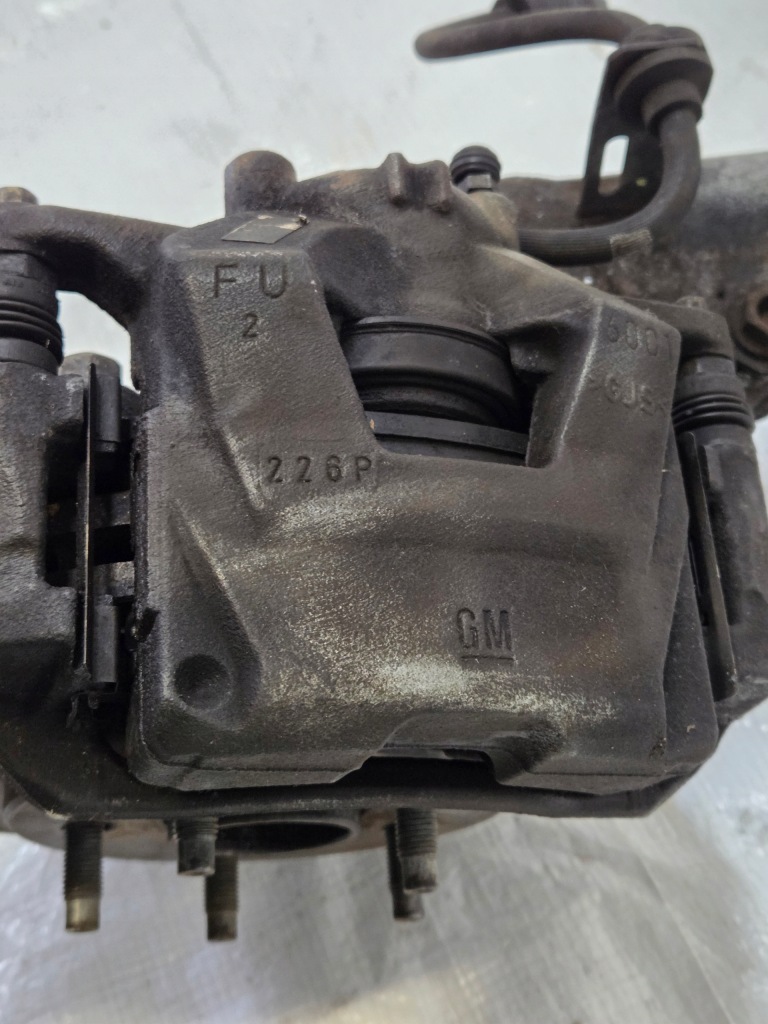 Амортизаторна стійка поворотний кулак ліва перед амортизатор opel astra iv j 1,4t 13354027 в Україні