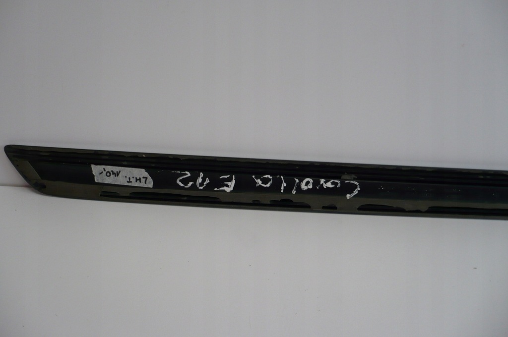 фото №7, Toyota corolla e 12 e12 молдинг дверь левая задняя 5 дверь