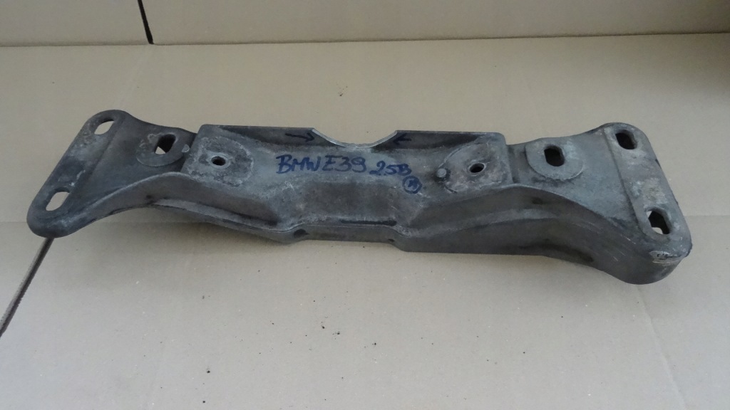 фото №1, Bmw e39 кронштейн опора коробки передач