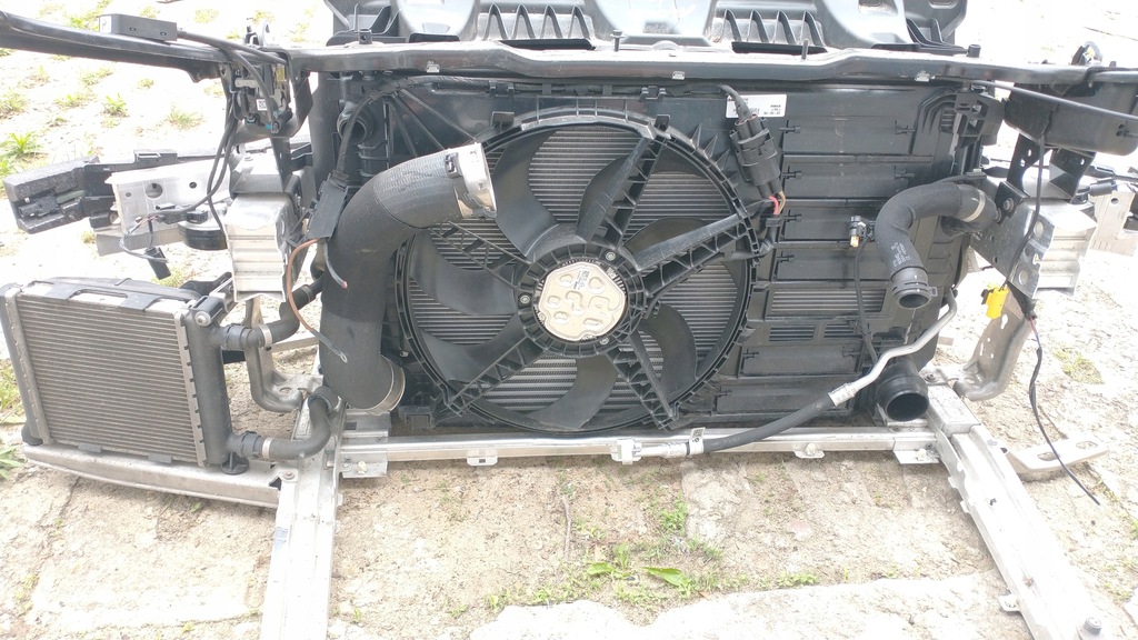 фото №12, Bmw x1 f48 lci pas передній радіатор 1.5 i капот бампер крила