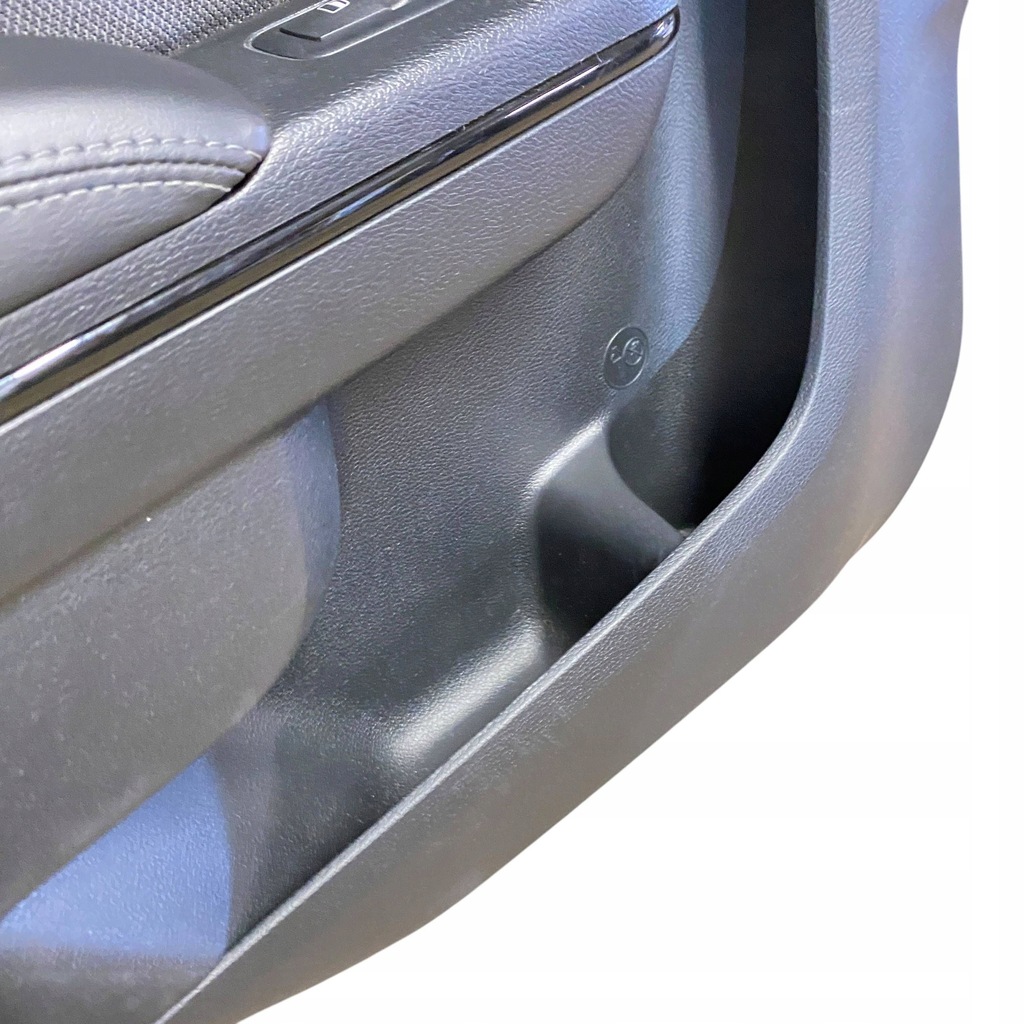 фото №9, Dodge charger 2019 ліва сторона обшивки / обшивка двері задніх