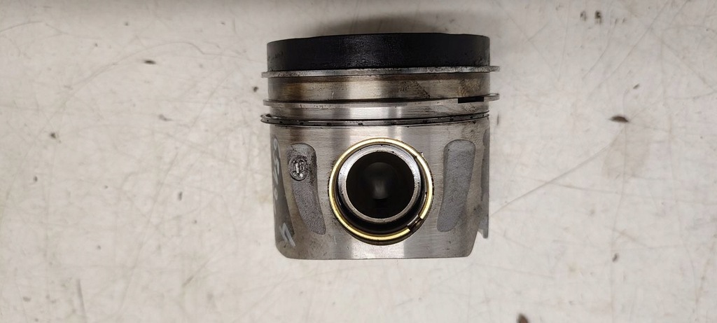 фото №1, Поршень mercedes 2,2 cdi