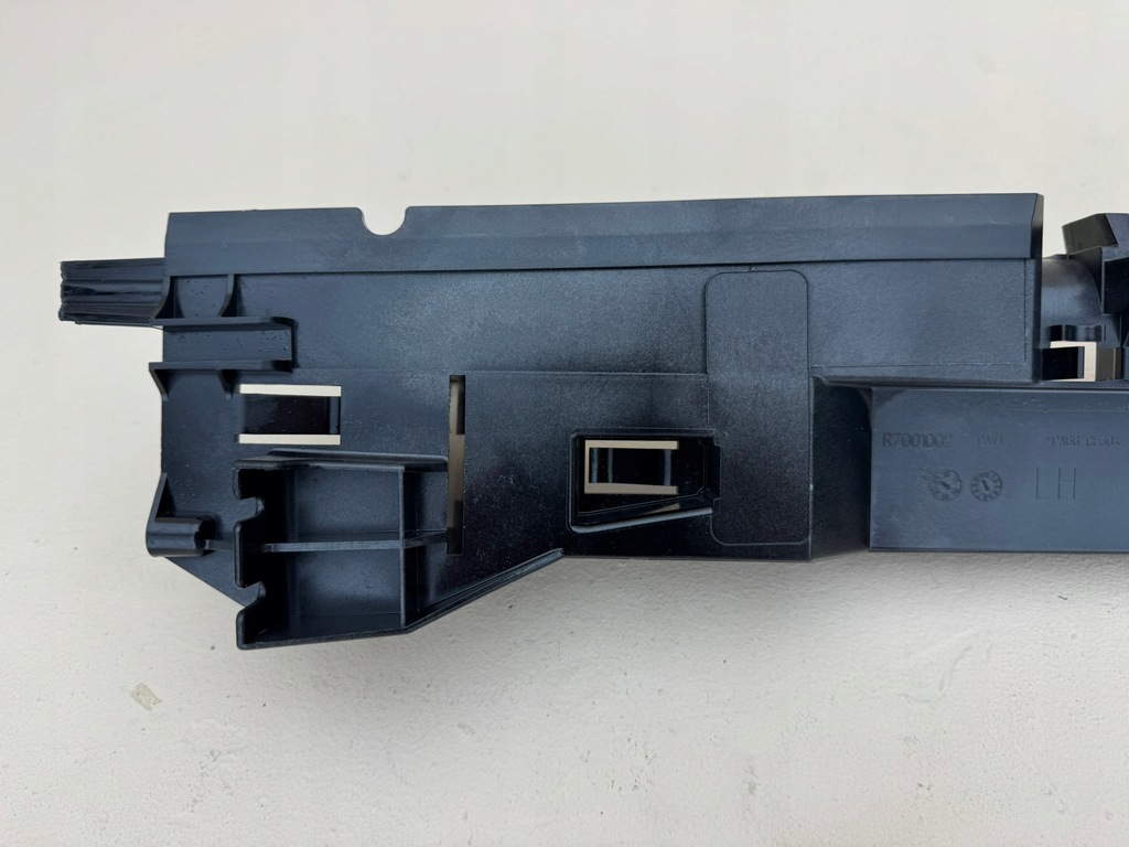 фото №10, Bmw x5 f15 13r- корпус кронштейн радиатора левый левая r7001002