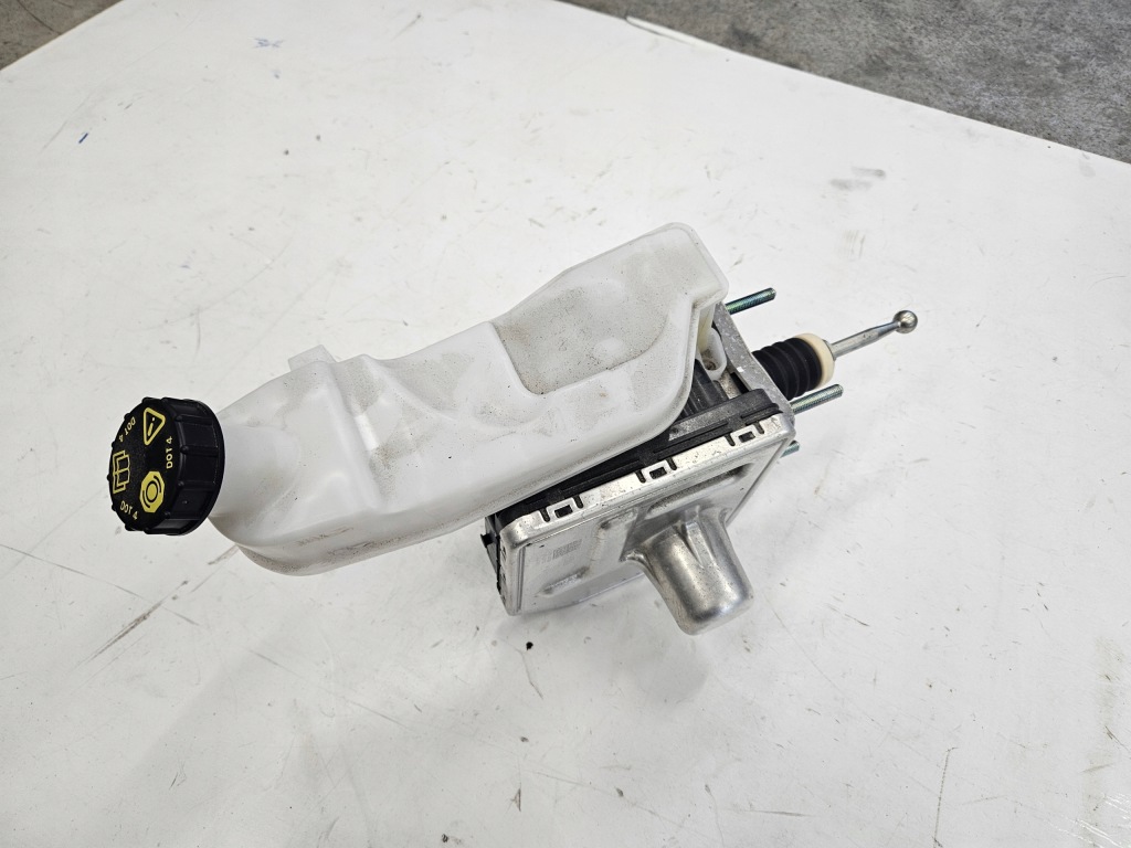 фото №1, Mg4 mg 4 ev 11361165 насос тормозная