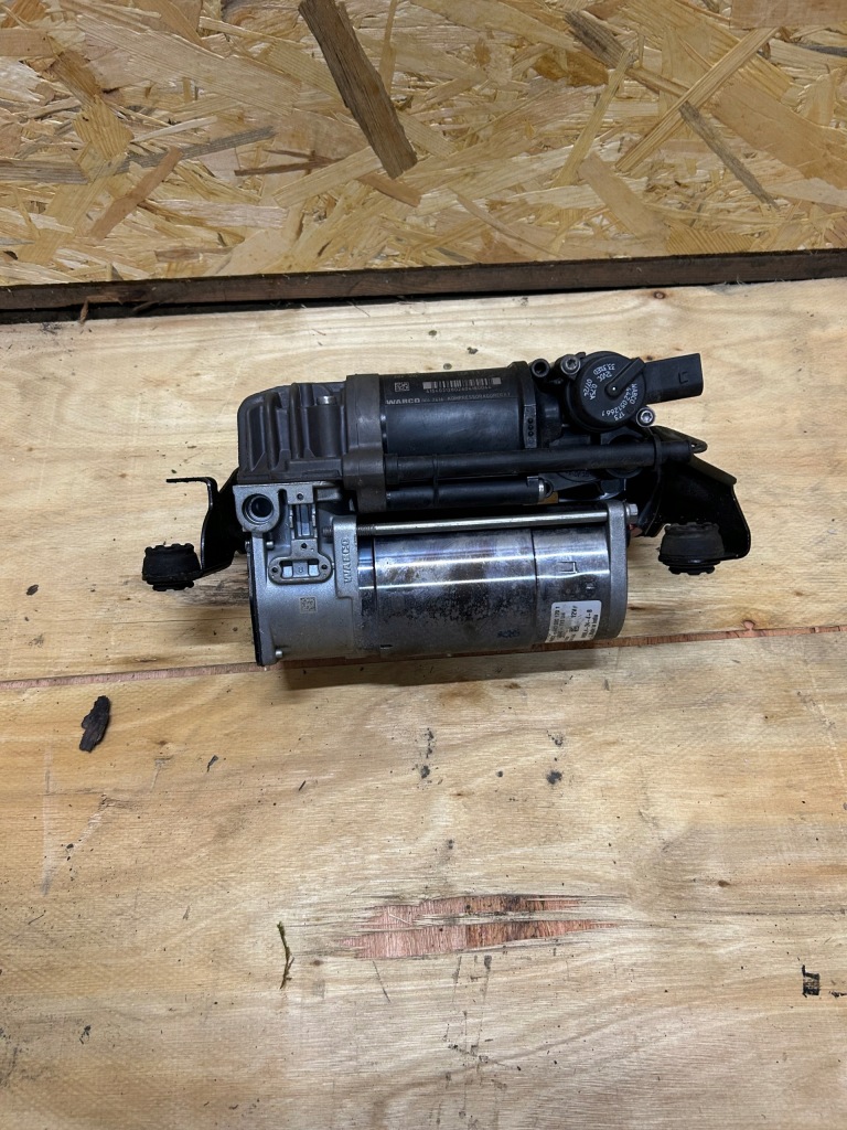 фото №1, Компрессор подвеска mercedes w212 a2123200404