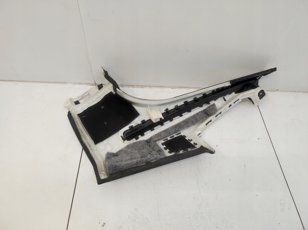 фото №8, Захист стійка d напрямна шторка багажника лівий задня audi a6 rs6 c8 kombi