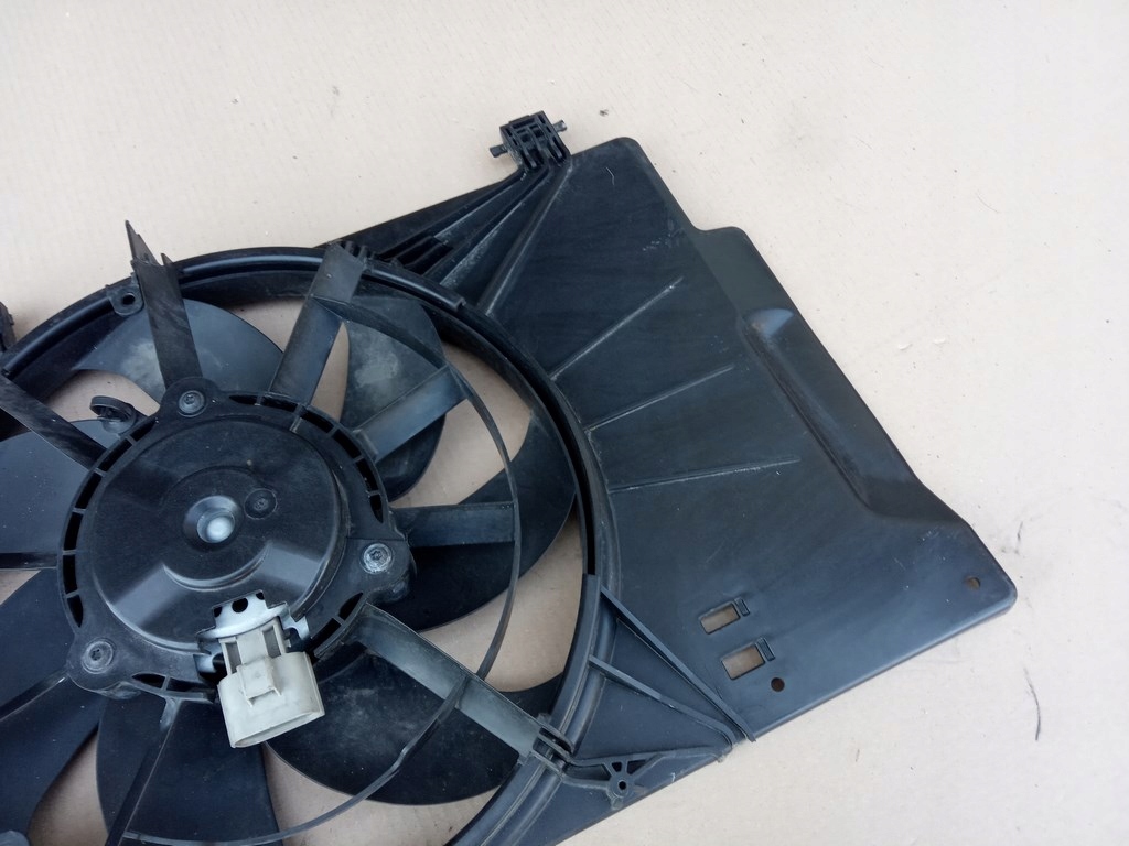 фото №7, Ford fiesta mk7 lift b-max 1.0 eco. - вентилятор радіатора c1b1-8c607-ae